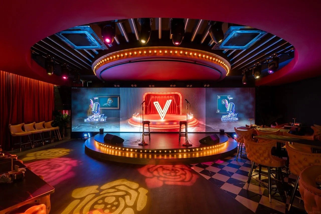 Atmospheric Nightlife and Cocktail Lounge Architecture