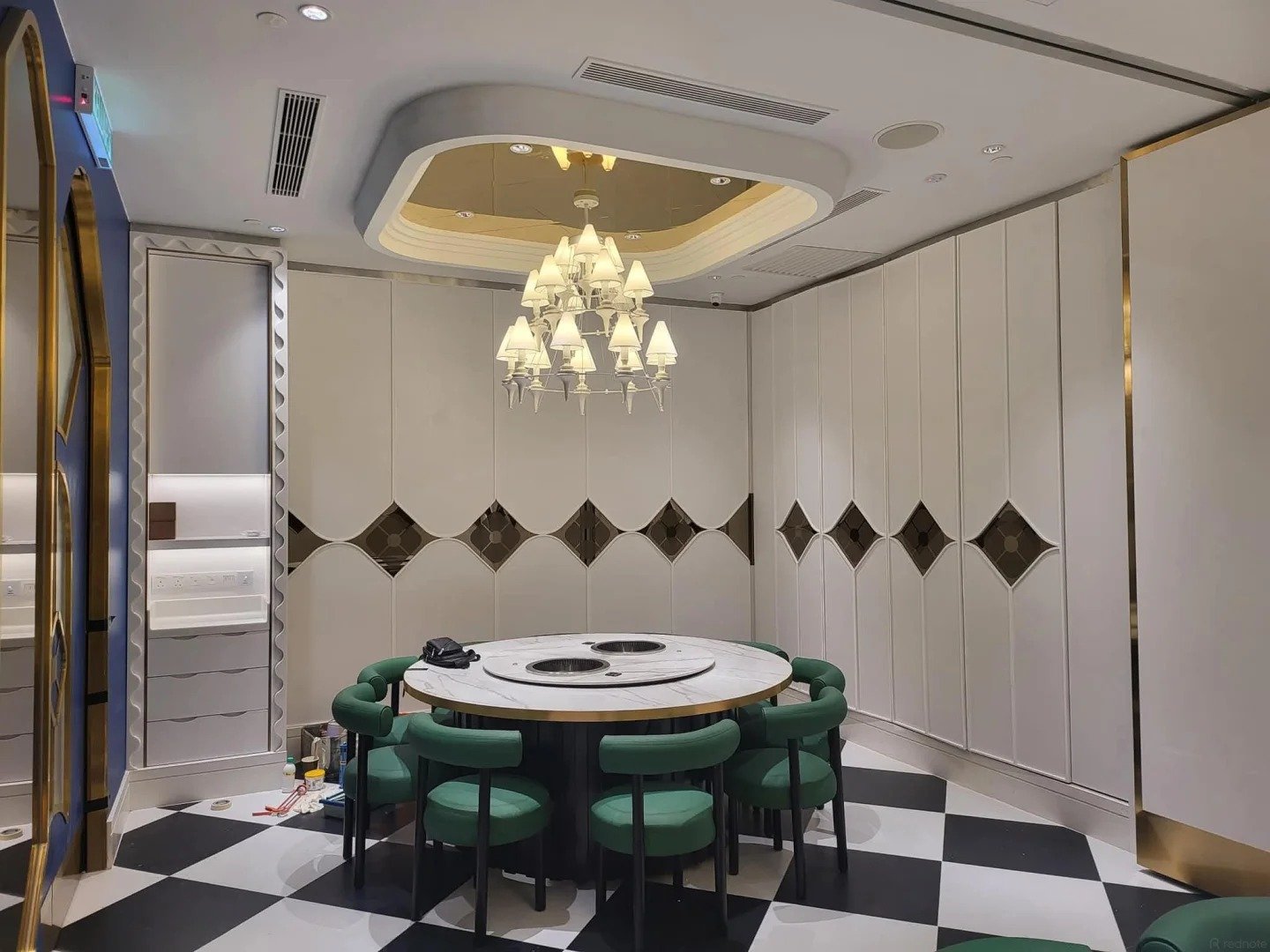 Imperial Dining Experience — Sensory Dimensions