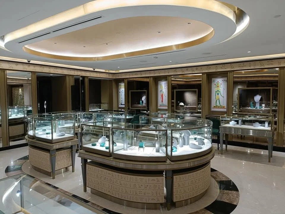 Bespoke High Jewelry and Fragrance Studio Architecture
